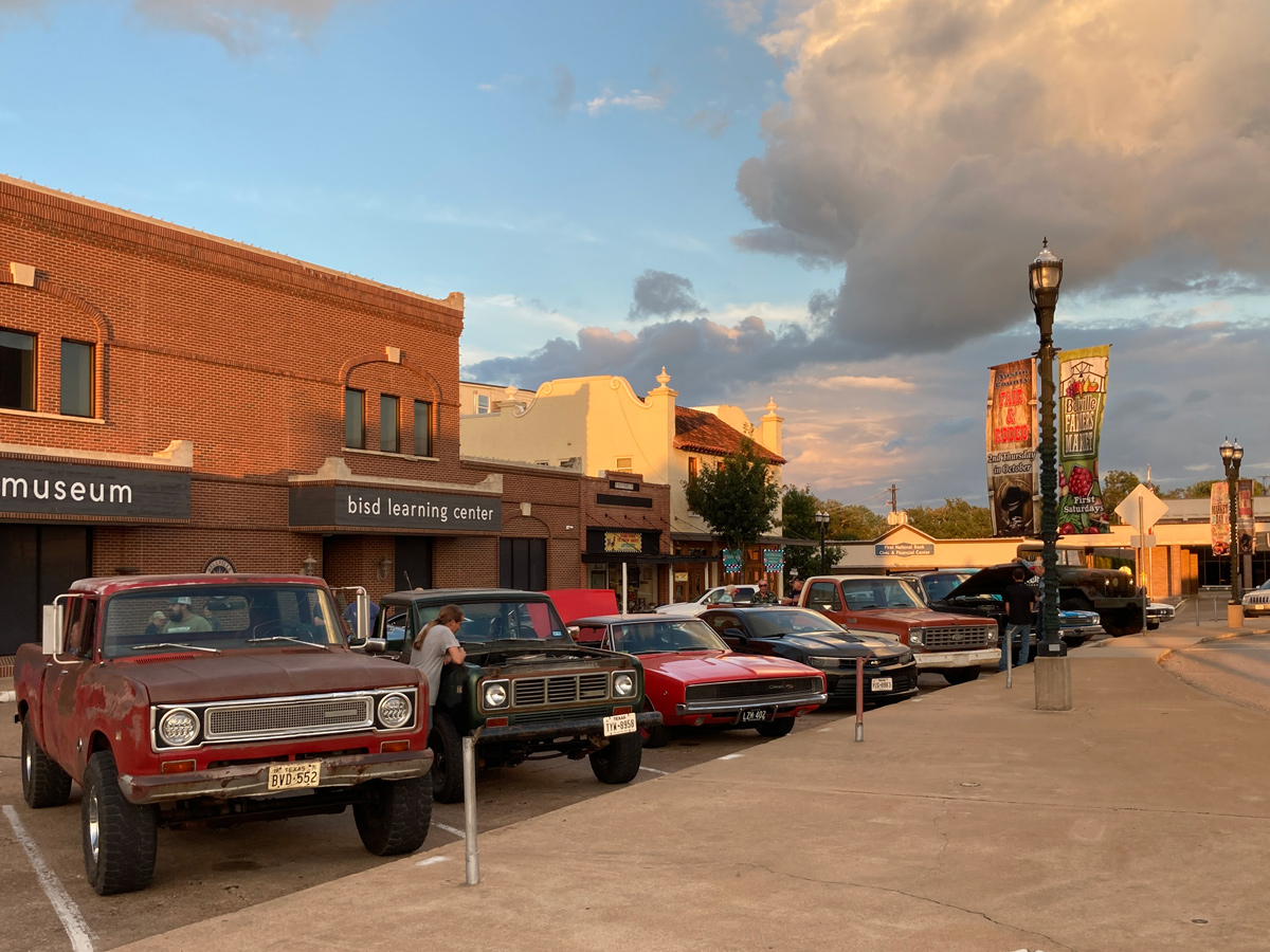 Austin County Cruisers Square meetup